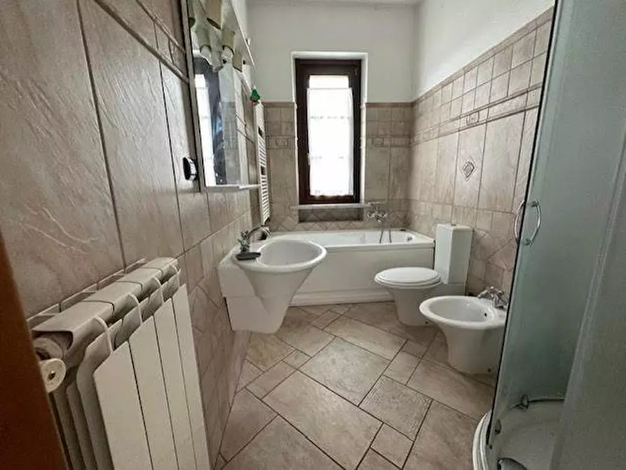 Immagine 28 di Casa bifamiliare in vendita  a Ortonovo