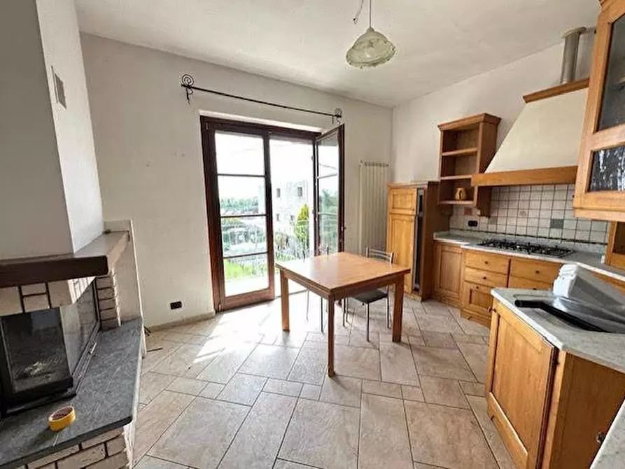 Immagine 6 di Casa bifamiliare in vendita  a Ortonovo