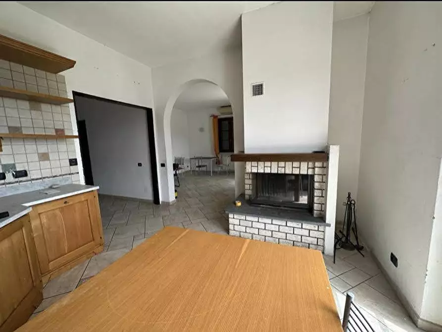 Immagine 23 di Casa bifamiliare in vendita  a Ortonovo