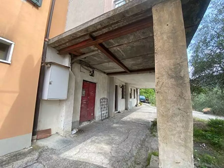 Immagine 1 di Terratetto in vendita  a Ortonovo