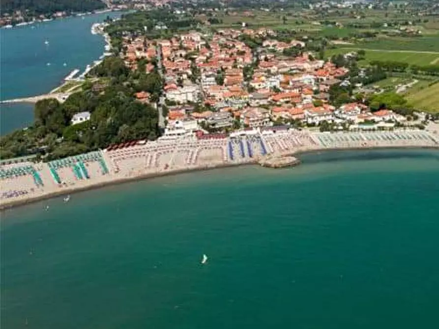 Immagine 9 di Appartamento in vendita  a Ameglia