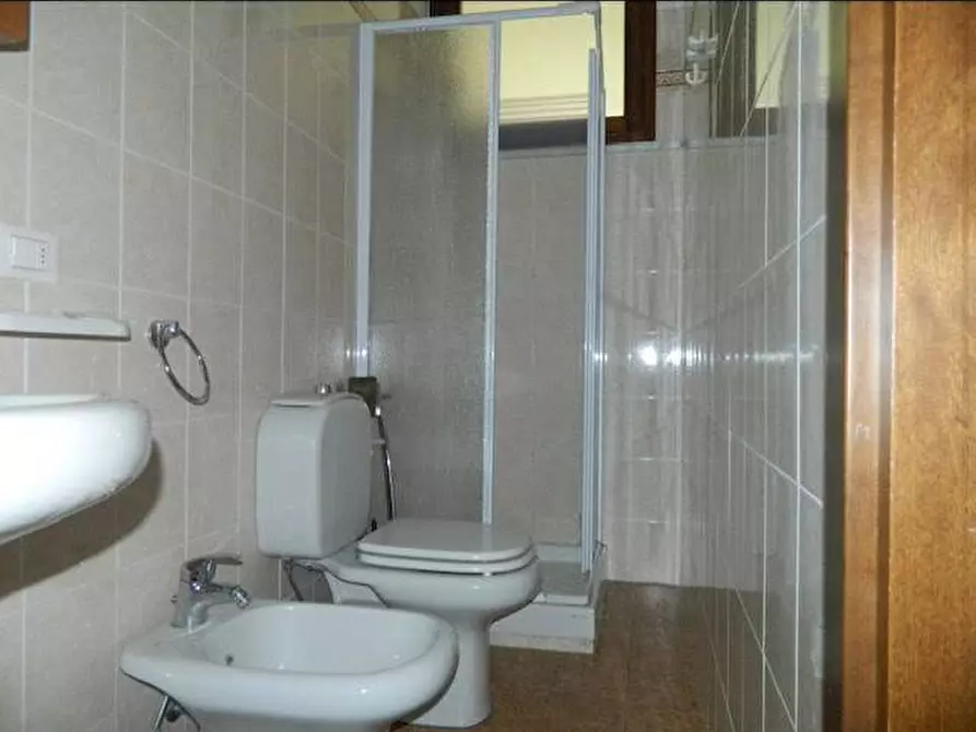 Immagine 6 di Appartamento in vendita  a Sarzana