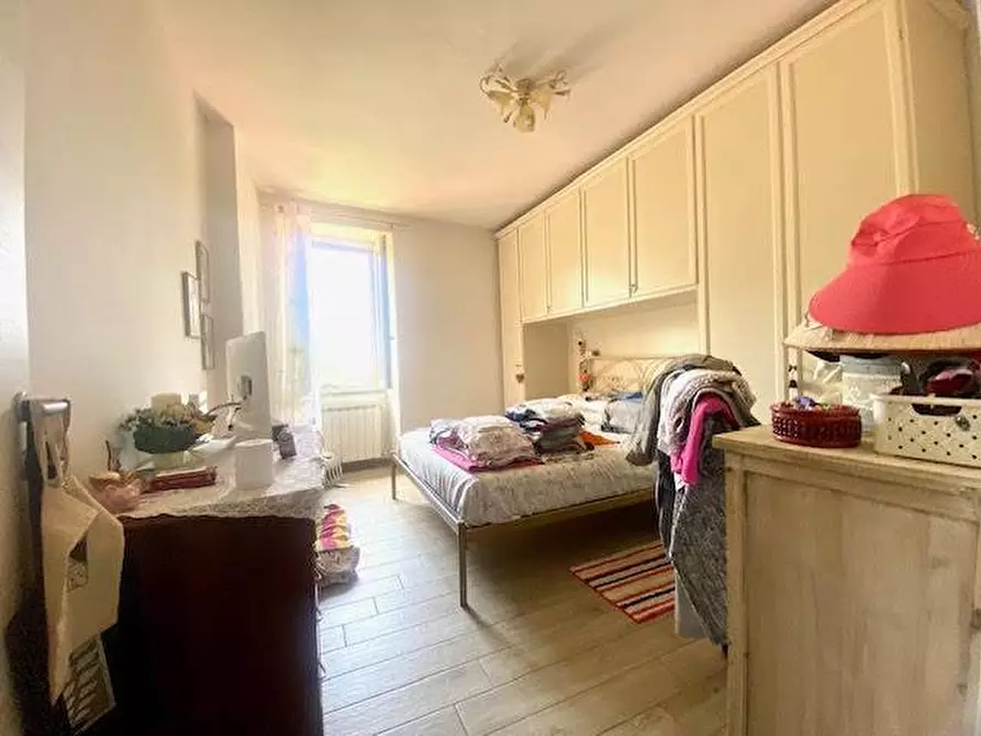 Immagine 13 di Appartamento in vendita  a Ortonovo