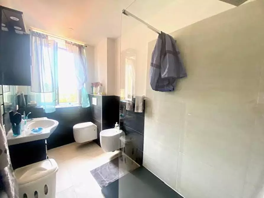 Immagine 7 di Appartamento in vendita  a Ortonovo