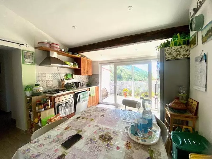 Immagine 5 di Appartamento in vendita  a Ortonovo