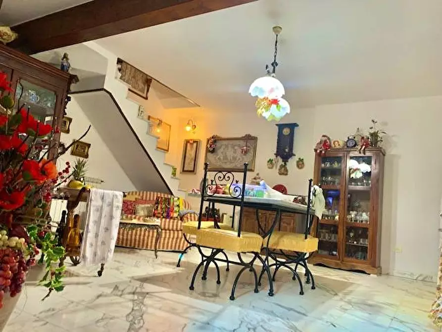 Immagine 16 di Terratetto in vendita  a Ortonovo