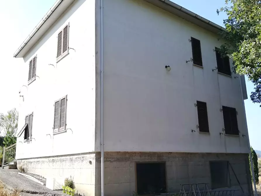 Immagine 17 di Villa in vendita  a Pomarance