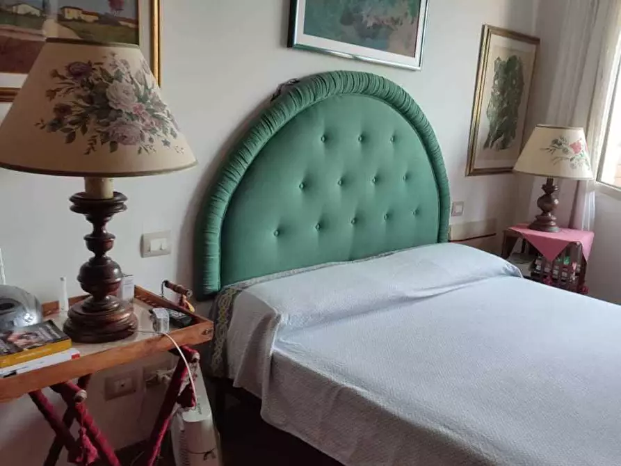 Immagine 14 di Appartamento in vendita  a Livorno