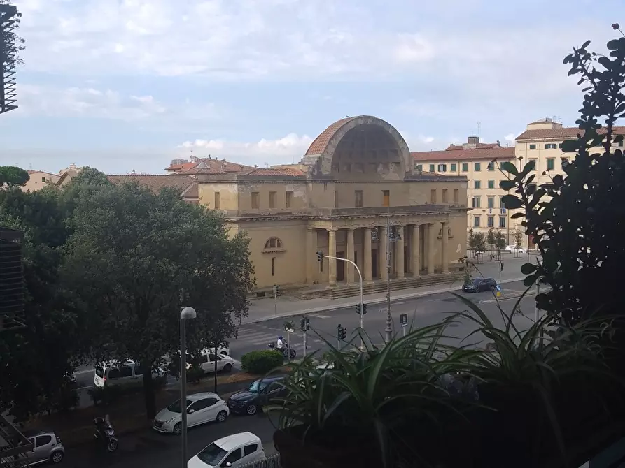 Immagine 3 di Appartamento in vendita  a Livorno