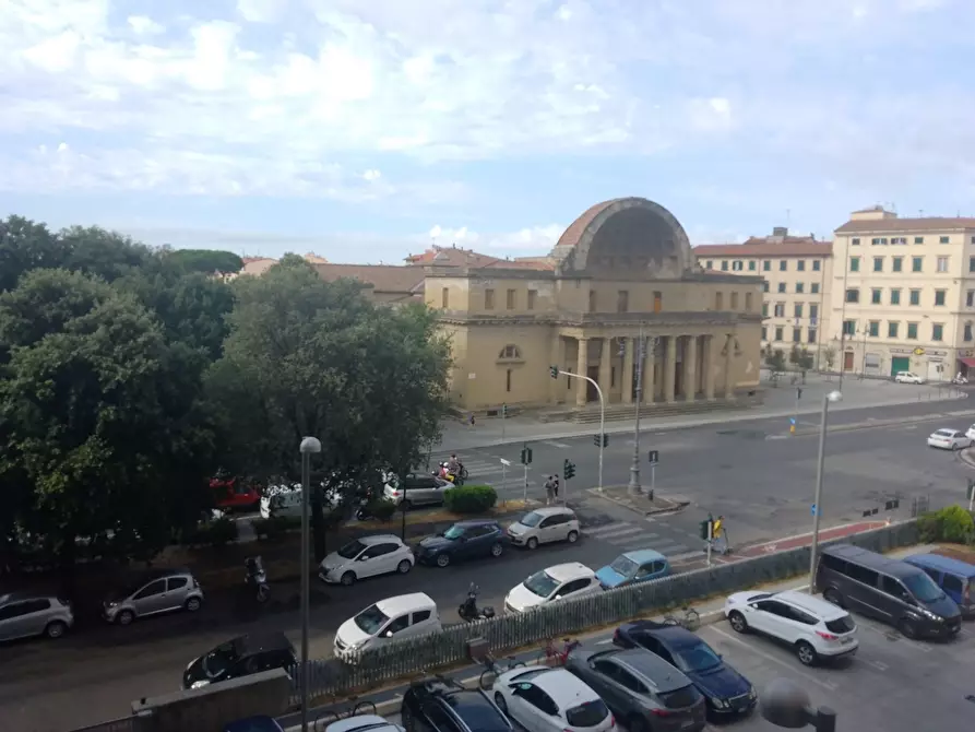 Immagine 1 di Appartamento in vendita  a Livorno