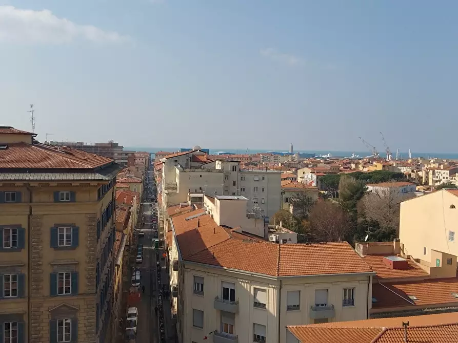 Immagine 14 di Appartamento in vendita  a Livorno