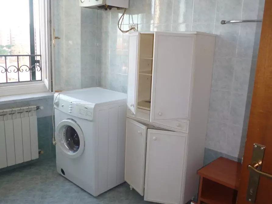 Immagine 10 di Appartamento in vendita  a Livorno