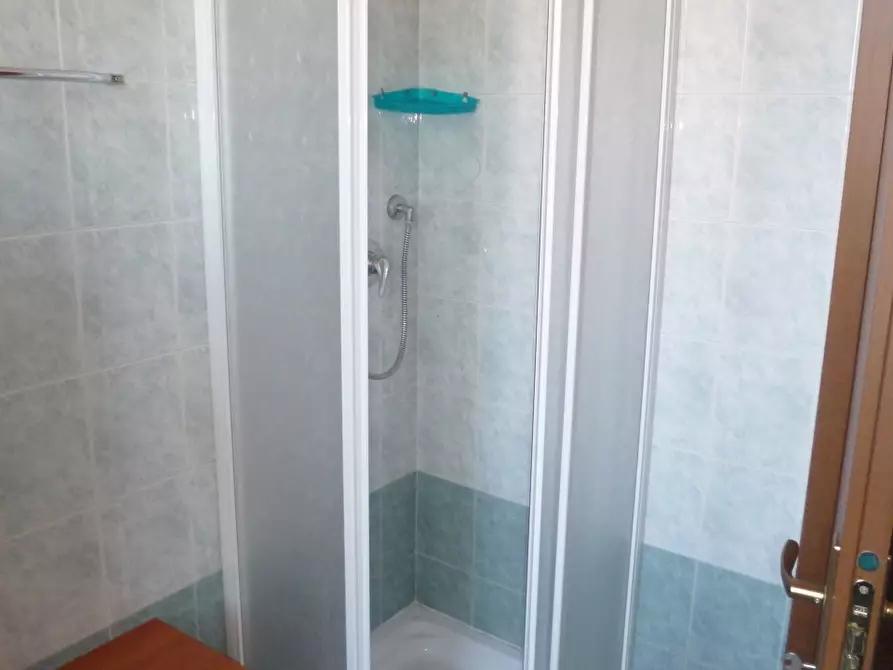 Immagine 11 di Appartamento in vendita  a Livorno