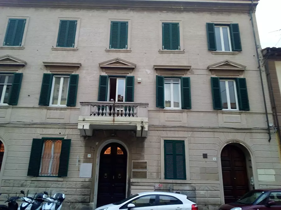 Immagine 2 di Appartamento in vendita  a Livorno