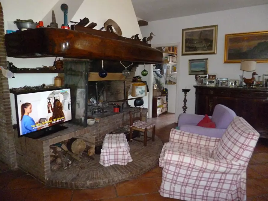 Immagine 17 di Casa indipendente in vendita  a Livorno