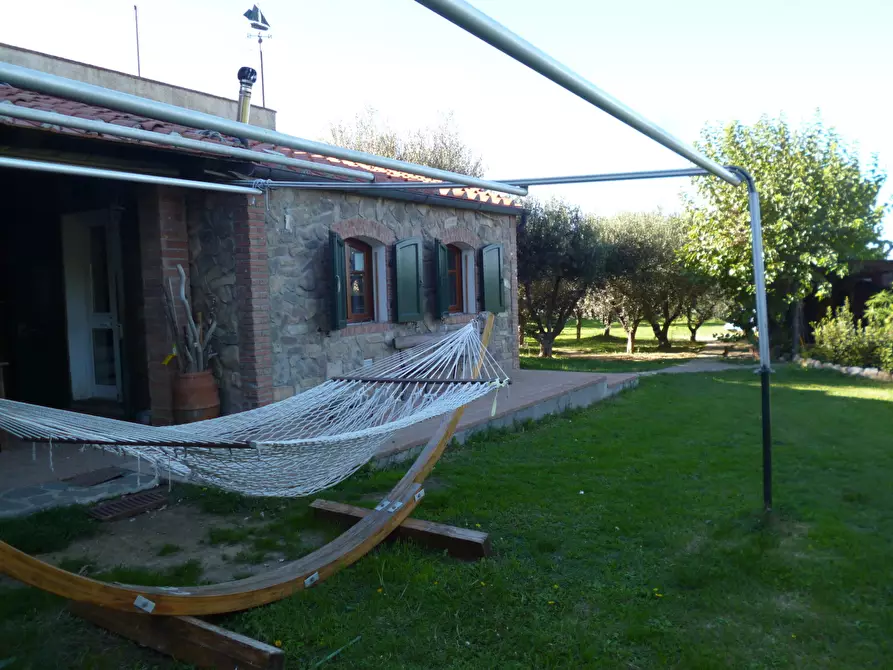 Immagine 3 di Casa indipendente in vendita  a Livorno