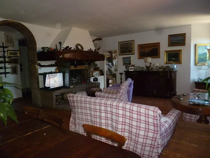 Immagine 16 di Casa indipendente in vendita  a Livorno