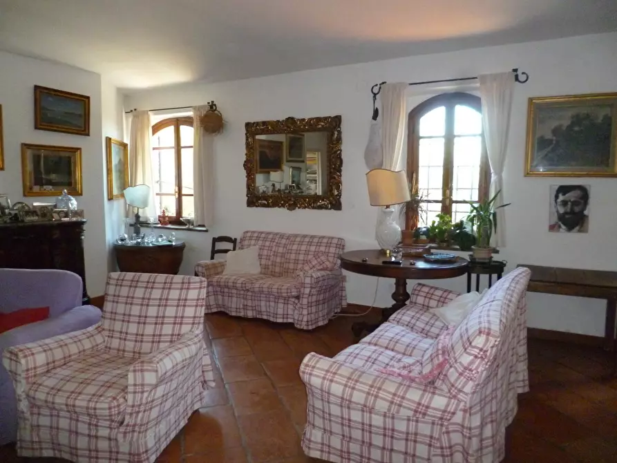 Immagine 11 di Casa indipendente in vendita  a Livorno