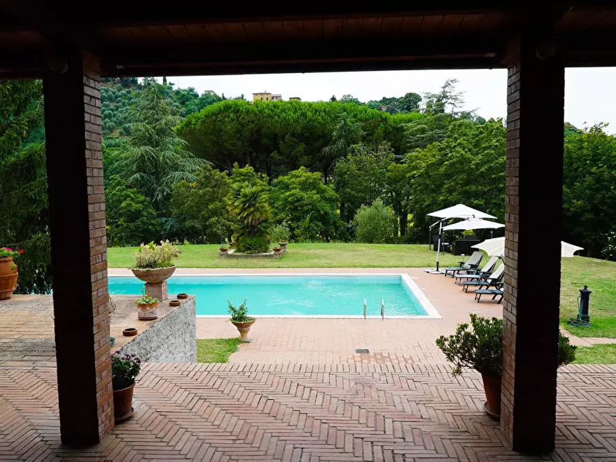 Immagine 8 di Villa in vendita  a Crespina Lorenzana