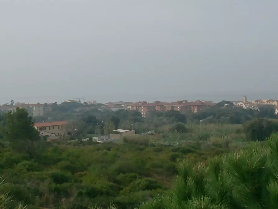 Immagine 13 di Villa in vendita  a Livorno