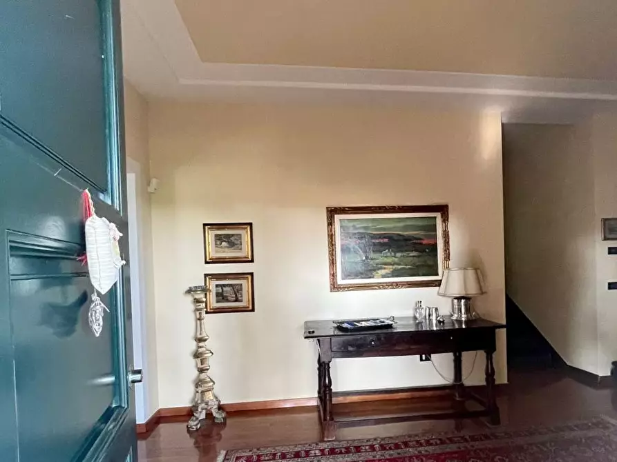 Immagine 58 di Villa in vendita  a Livorno