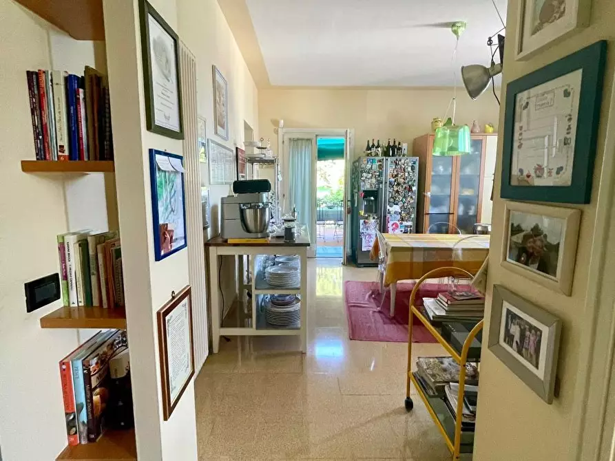 Immagine 43 di Villa in vendita  a Livorno