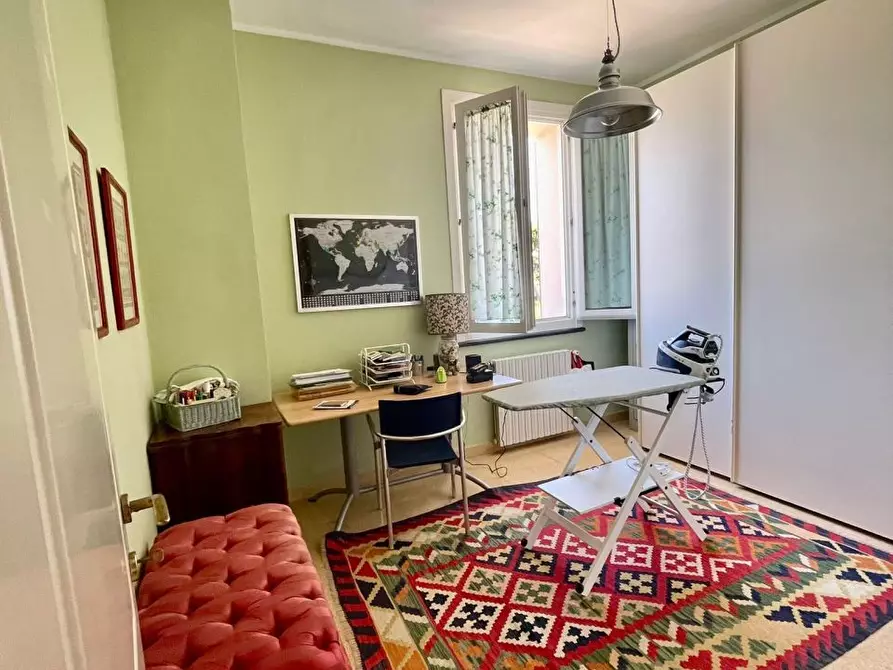 Immagine 39 di Villa in vendita  a Livorno