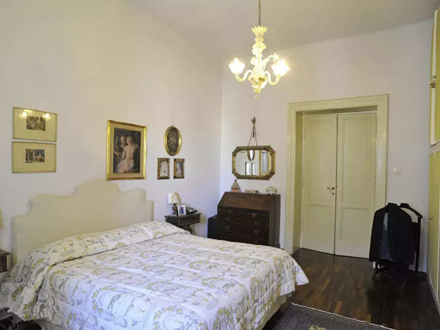 Immagine 6 di Appartamento in vendita  a Livorno