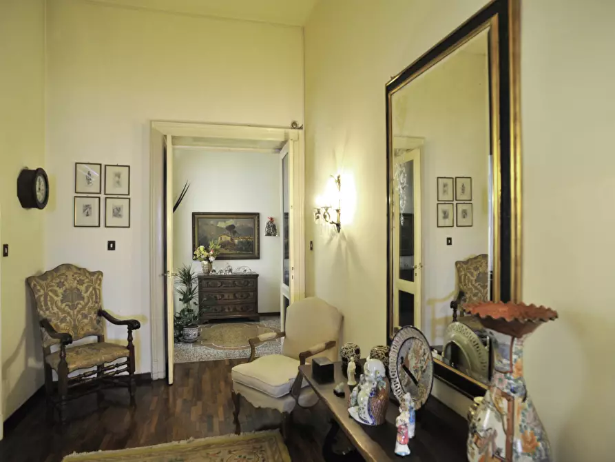 Immagine 3 di Appartamento in vendita  a Livorno