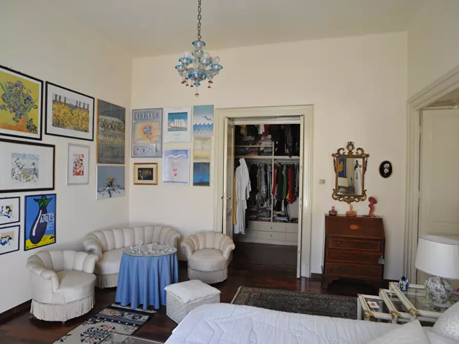 Immagine 11 di Appartamento in vendita  a Livorno