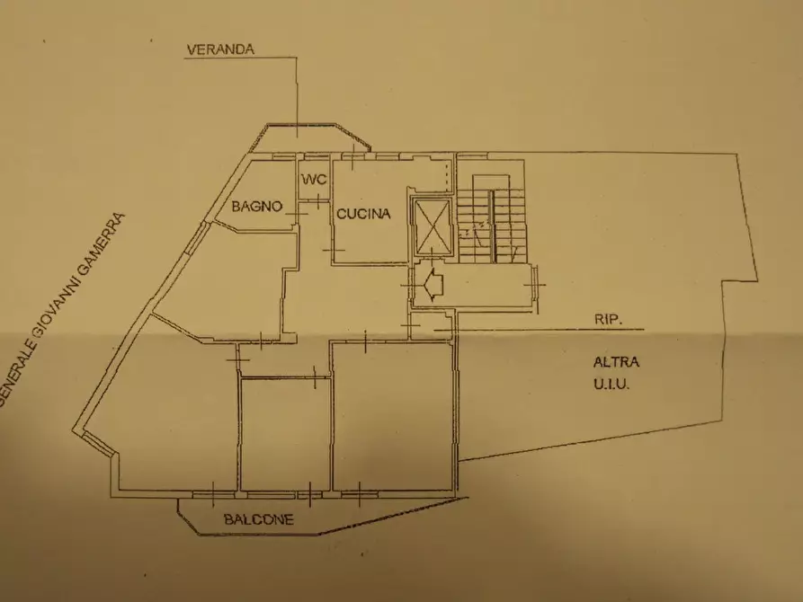 Immagine 16 di Appartamento in vendita  a Livorno