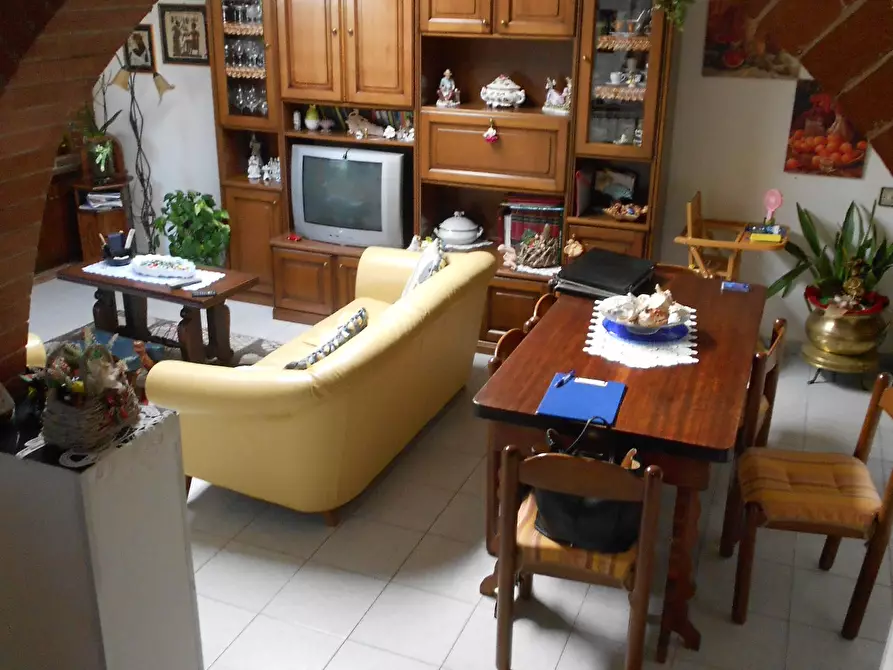 Immagine 42 di Casa indipendente in vendita  a Massa