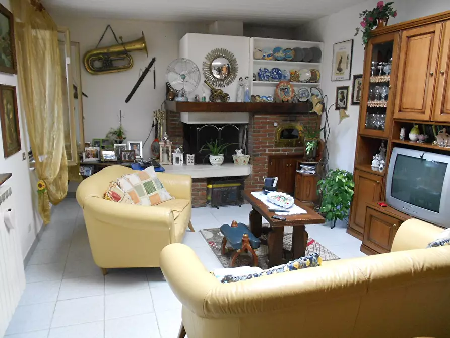 Immagine 10 di Casa indipendente in vendita  a Massa