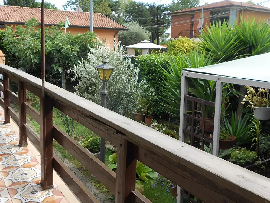 Immagine 27 di Casa indipendente in vendita  a Massa