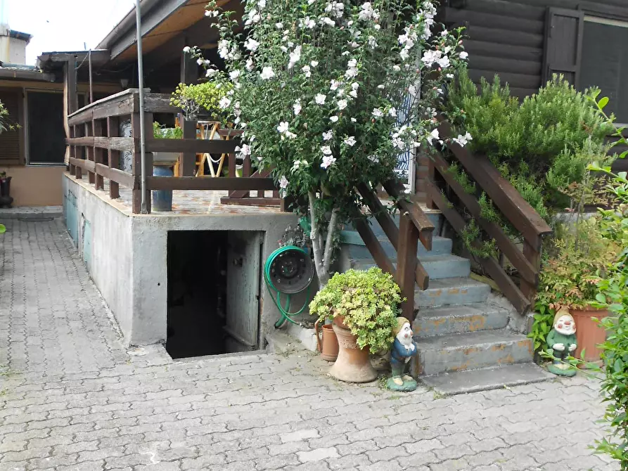 Immagine 8 di Casa indipendente in vendita  a Massa