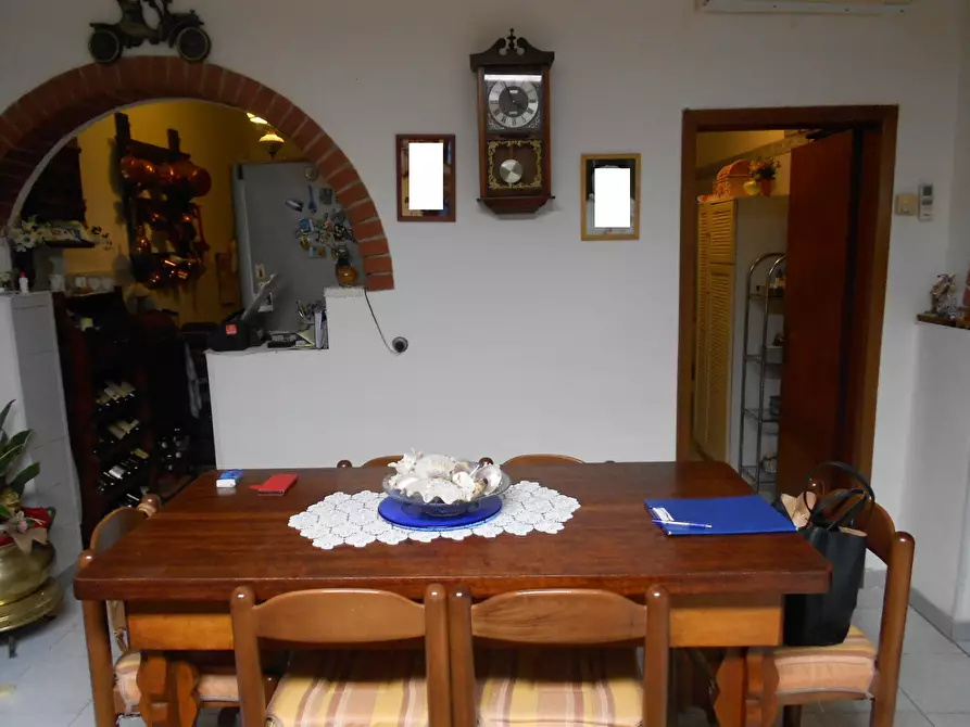 Immagine 14 di Casa indipendente in vendita  a Massa
