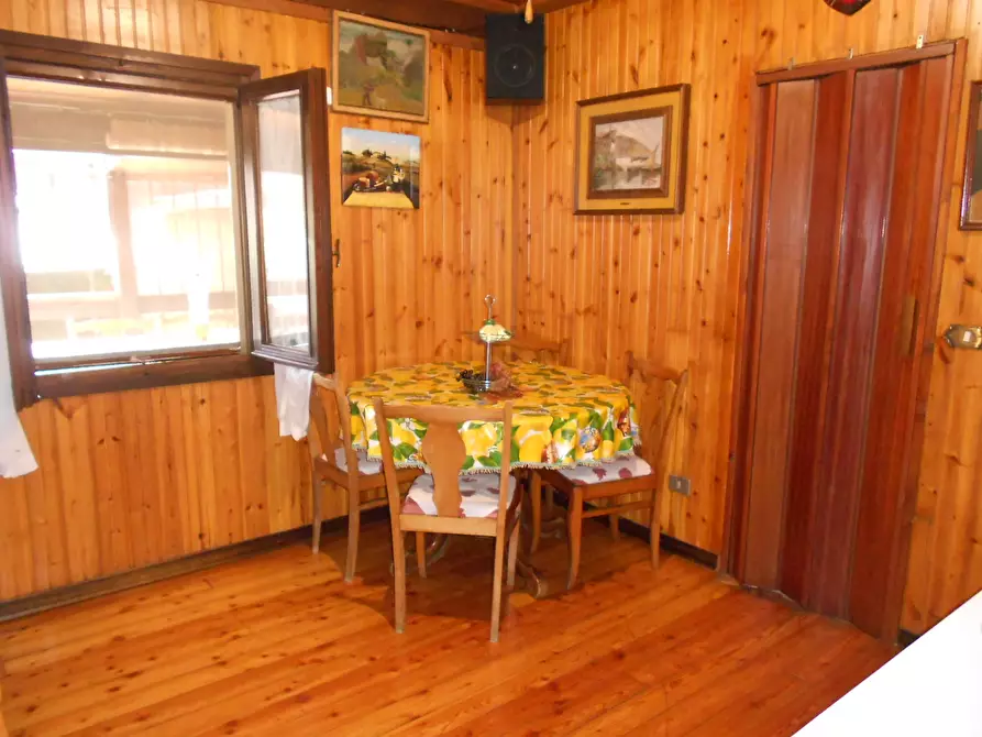 Immagine 24 di Casa indipendente in vendita  a Massa