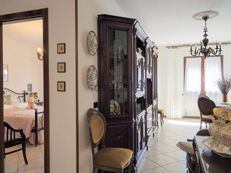 Immagine 7 di Casa indipendente in vendita  a Massa