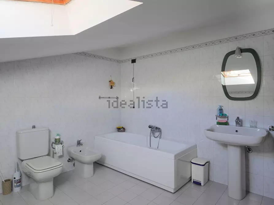 Immagine 21 di Casa indipendente in vendita  a Massa