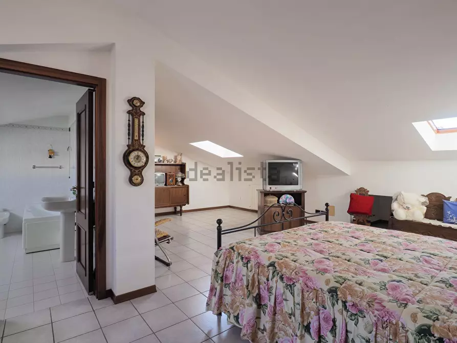 Immagine 18 di Casa indipendente in vendita  a Massa