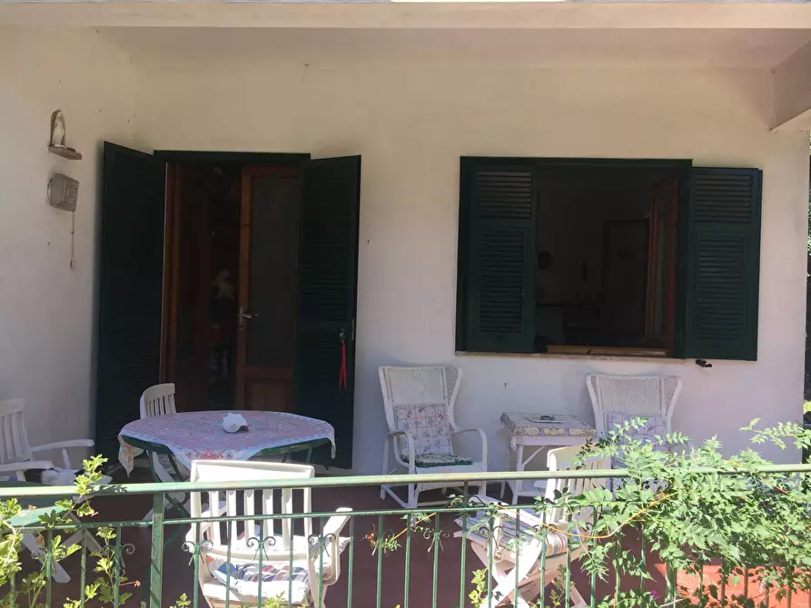 Immagine 20 di Villa in vendita  a Massa