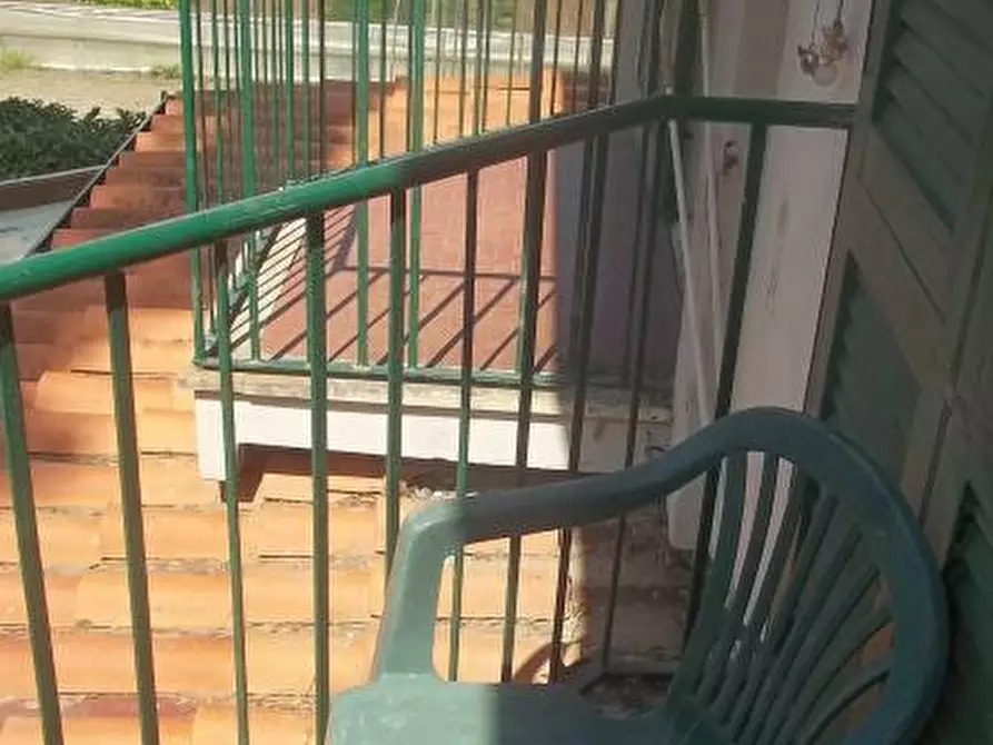 Immagine 22 di Porzione di casa in vendita  a Massa