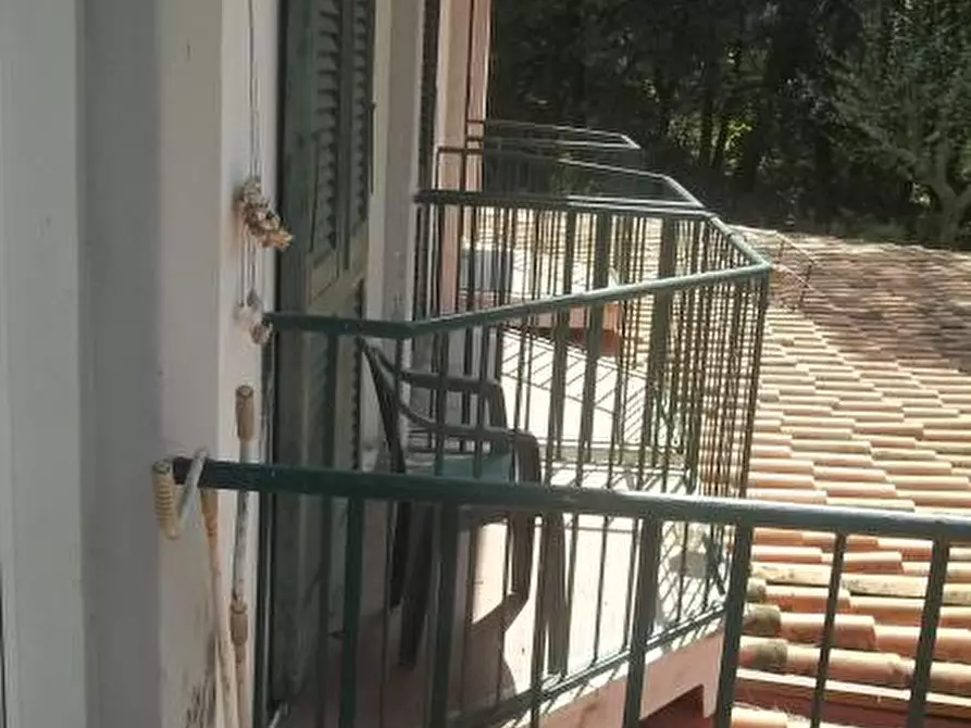 Immagine 20 di Porzione di casa in vendita  a Massa