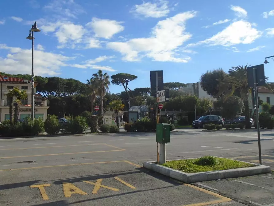 Immagine 37 di Porzione di casa in vendita  a Massa