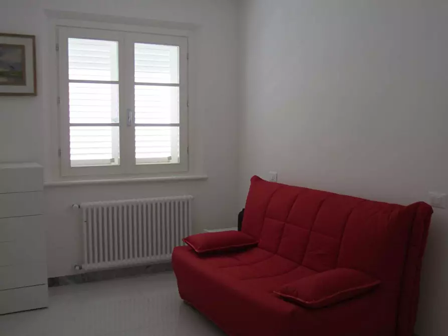 Immagine 9 di Villa in vendita  a Pietrasanta