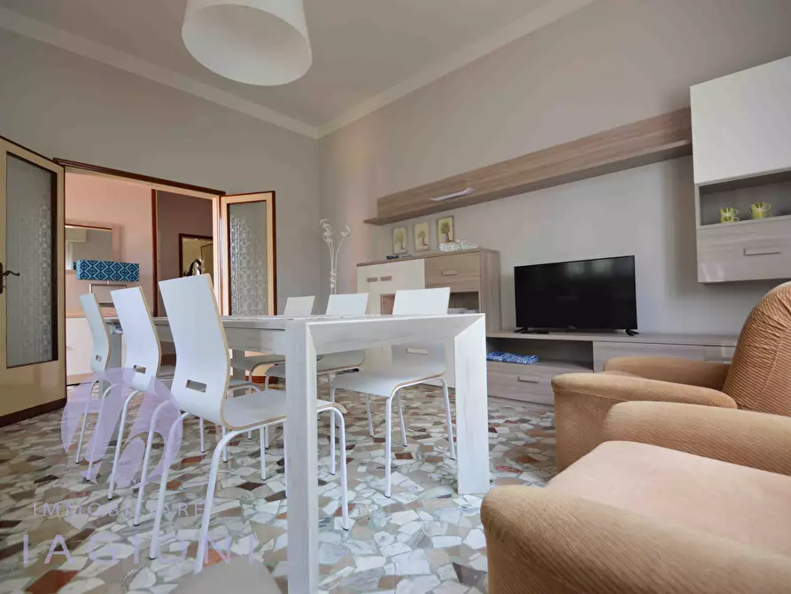 Immagine 16 di Villa in vendita  a Pietrasanta