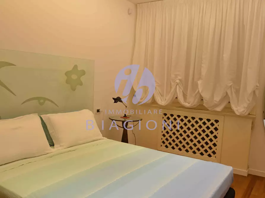 Immagine 36 di Villa in vendita  a Camaiore