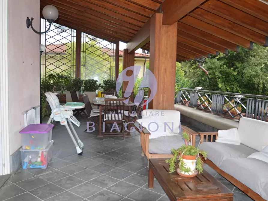 Immagine 22 di Villa in vendita  a Camaiore