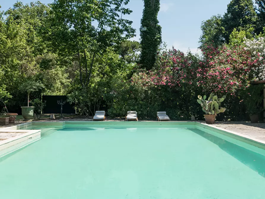 Immagine 4 di Villa in vendita  a Pietrasanta