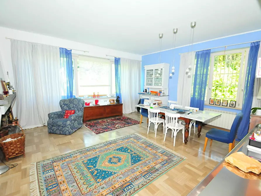 Immagine 13 di Villa in vendita  a Pietrasanta